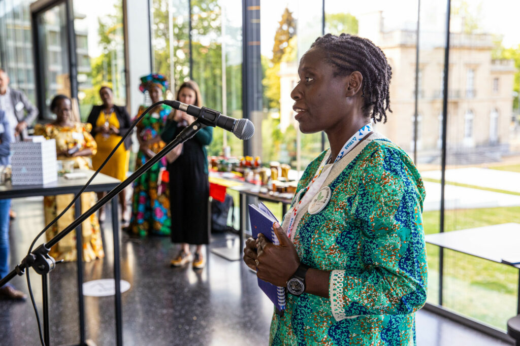 Doreen Jean Nsasiirwe, winnares van de WOMED Award Zuid 2022